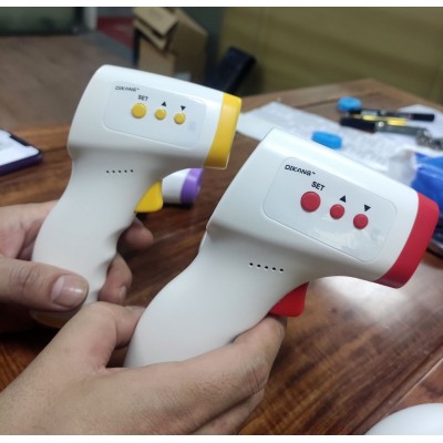 额温枪加工定制非接触式红外体温计贴牌外贸出口家用医用工厂英文