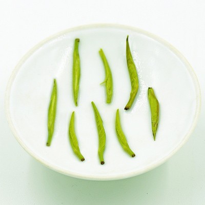 新茶碧云涧峨眉山云雾绿茶特级单芽雨前高山嫩芽竹叶茶青针雀舌图5