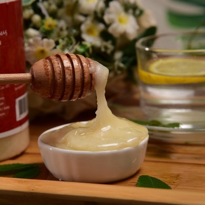 批发俄罗斯原装进口椴树蜜雪蜜1000g/瓶 一件代发图2