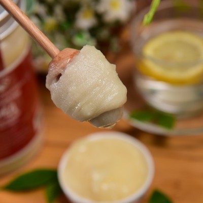 批发俄罗斯原装进口椴树蜜雪蜜1000g/瓶 一件代发图3